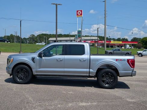Used 2021 Ford F150 XLT w/ Equipment Group 302A High AWD/4WD image 9