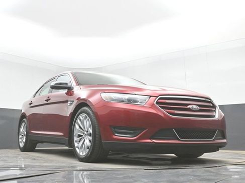 Used 2013 Ford Taurus Limited FWD image 37