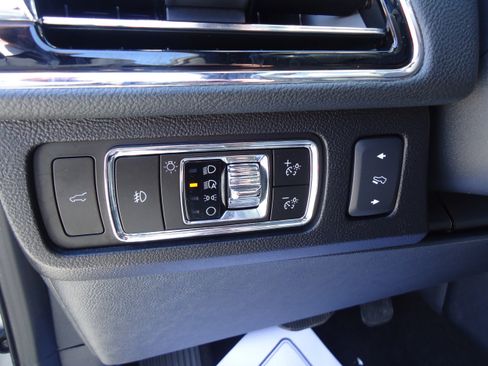Certified 2023 Lincoln Navigator L Reserve AWD/4WD image 14