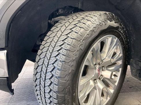 Used 2024 GMC Sierra 1500 SLT w/ SLT Premium Plus Package image 33