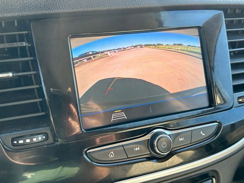 Used 2022 Buick Encore Preferred w/ Safety Package image 17