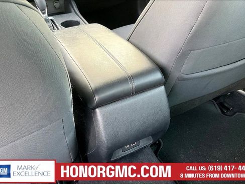 Used 2025 Nissan Altima 2.5 SV image 10