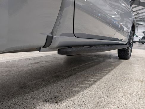 Used 2024 GMC Sierra 1500 AT4 w/ AT4 Premium Package image 10