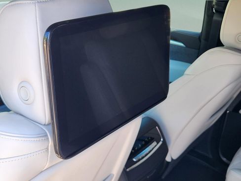 Used 2026 Cadillac Escalade ESV Platinum Sport w/ LPO, Floor Liner Package image 38