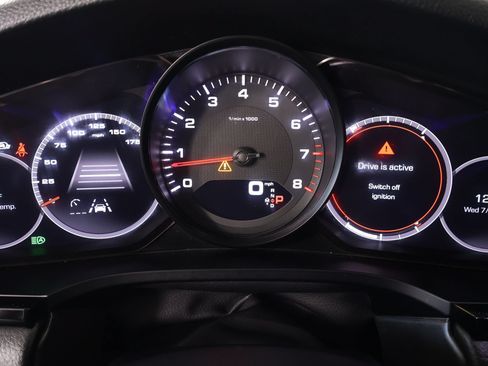 Used 2021 Porsche Cayenne AWD/4WD image 4