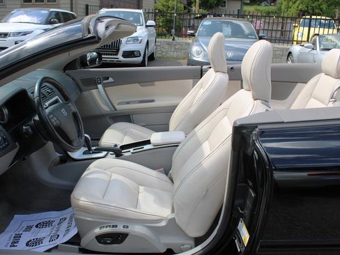 Used 2012 Volvo C70 T5 FWD image 16