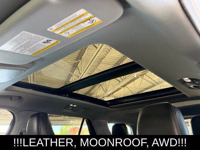 Used 2023 Ford Explorer XLT AWD/4WD image 13