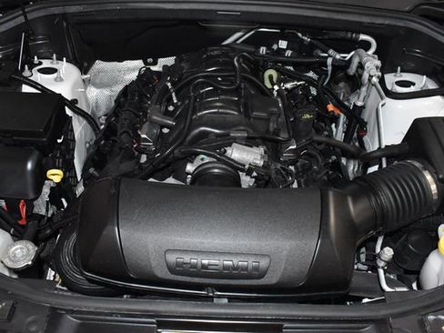 Used 2025 Dodge Durango R/T image 10