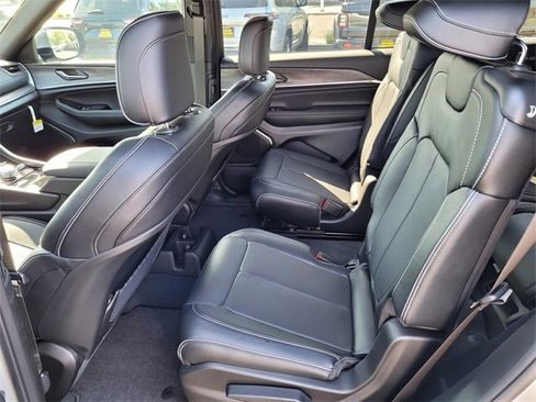 New 2024 Jeep Grand Cherokee L Overland w/ Trailer Tow Package image 7