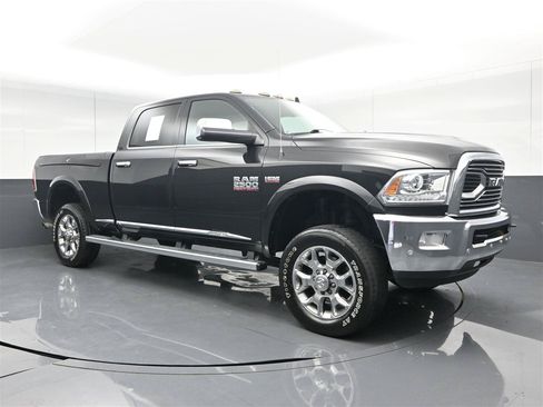 Used 2016 RAM 2500 Limited AWD/4WD image 3