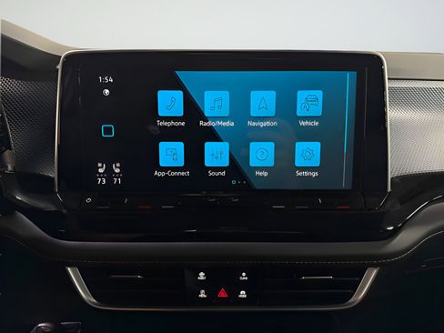 New 2026 Volkswagen Atlas Cross Sport SEL Premium R-Line AWD/4WD image 15