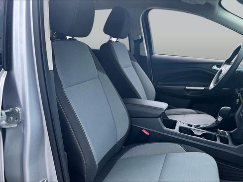 Used 2017 Ford Escape SE AWD/4WD image 9