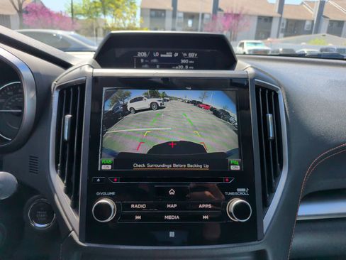 Used 2018 Subaru Crosstrek 2.0i Limited image 17