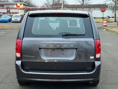 Used 2015 Dodge Grand Caravan American Value Package image 6