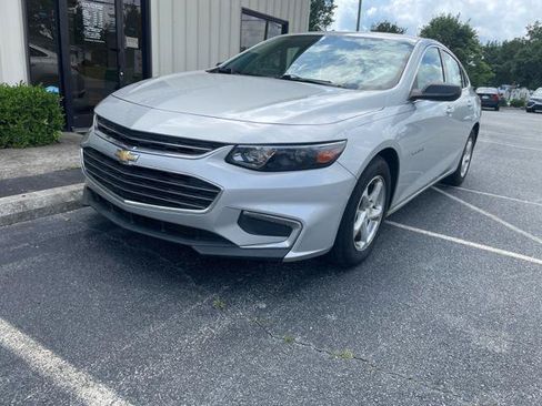 Used 2017 Chevrolet Malibu LS FWD image 2