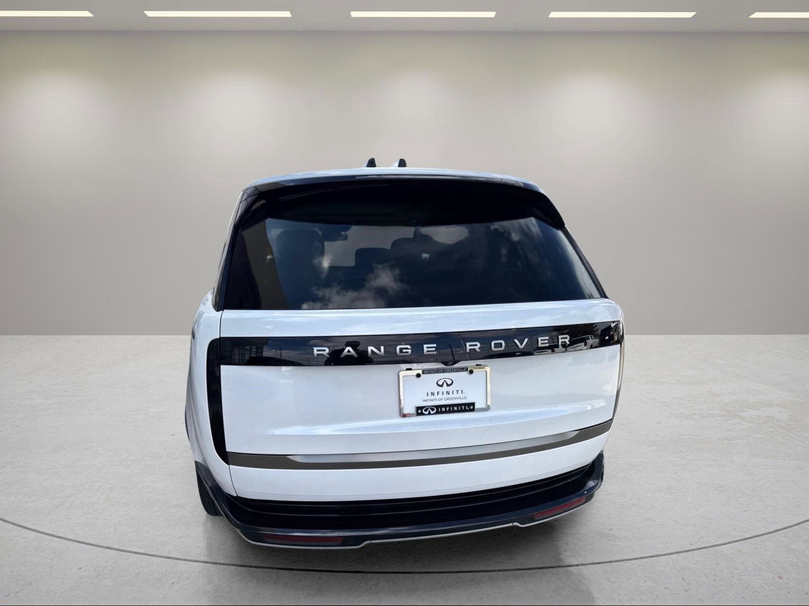 Used 2024 Land Rover Range Rover SE AWD/4WD image 10