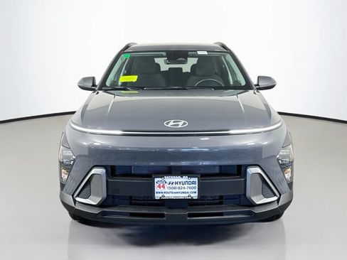 Used 2024 Hyundai Kona SEL w/ Convenience Package AWD/4WD image 11