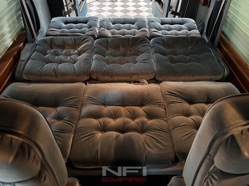 Used 1992 Chevrolet G20 RWD image 46