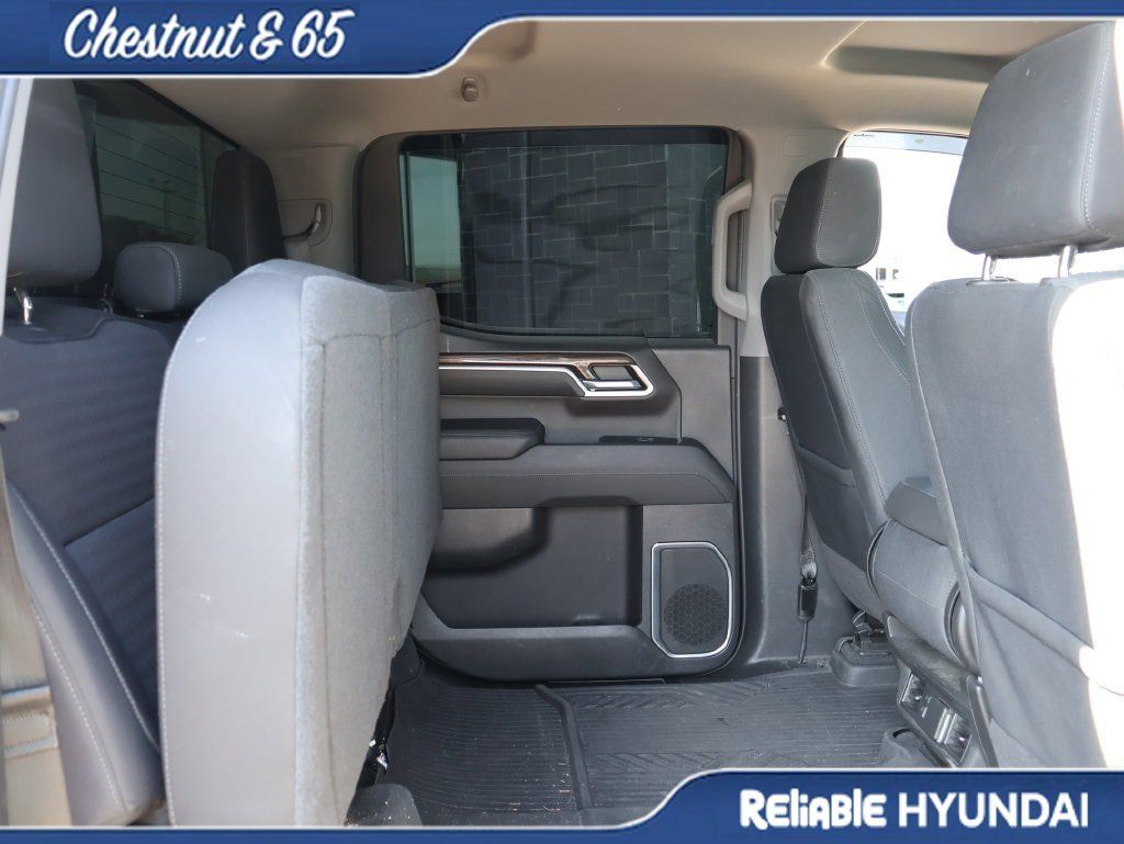 Used 2022 Chevrolet Silverado 1500 RST AWD/4WD image 12