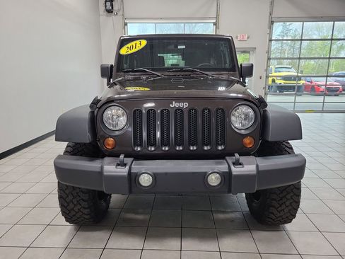 Used 2013 Jeep Wrangler Sport AWD/4WD image 4