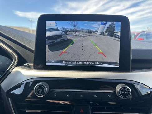 Used 2020 Ford Escape SE image 26