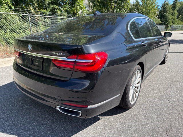 Used 2018 BMW 740e xDrive AWD/4WD image 13
