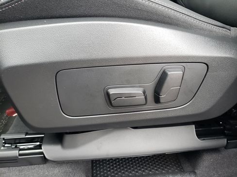 New 2026 BMW X1 xDrive28i w/ Technology Package image 21