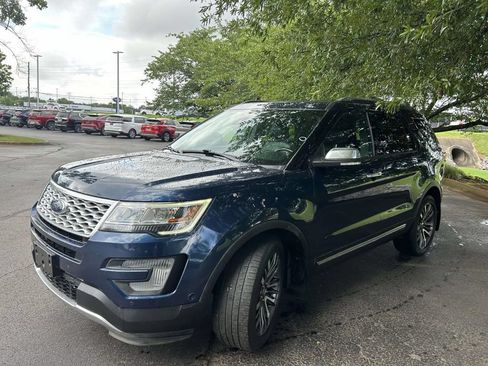 Used 2017 Ford Explorer Platinum AWD/4WD image 5