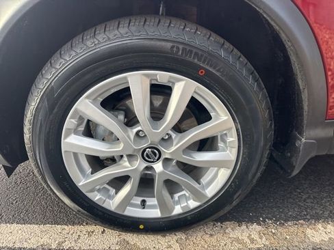 Used 2021 Nissan Rogue Sport S image 9