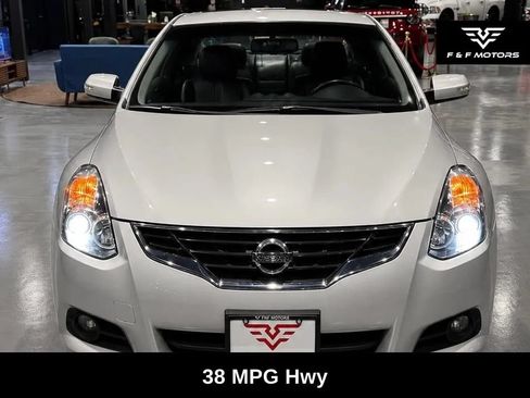 Used 2013 Nissan Altima 2.5 S w/ Premium Pkg FWD image 3