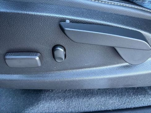 Used 2021 Chevrolet Colorado ZR2 image 16