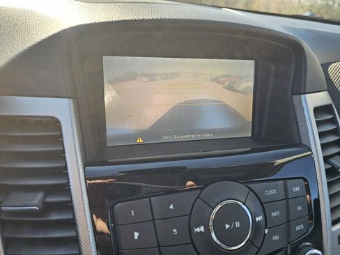 Used 2016 Chevrolet Cruze LTZ image 13