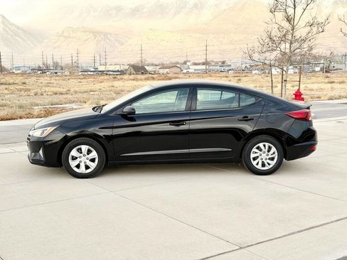 Used 2019 Hyundai Elantra SE image 9