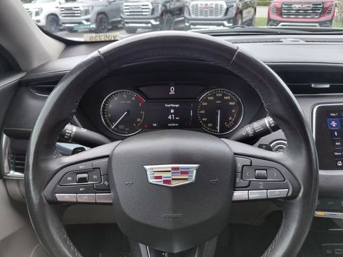 Certified 2023 Cadillac XT4 Luxury FWD image 28