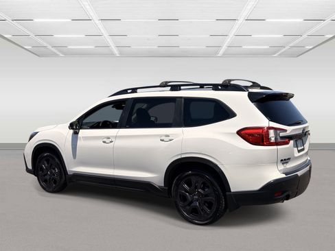 Certified 2024 Subaru Ascent Onyx Edition w/ Popular Package Onyx AWD/4WD image 2