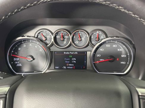 Used 2023 Chevrolet Suburban LS RWD image 26