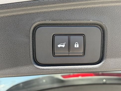 New 2025 Nissan Pathfinder Platinum w/ Cargo Package image 25