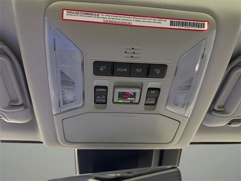 Used 2024 Toyota RAV4 Limited image 26