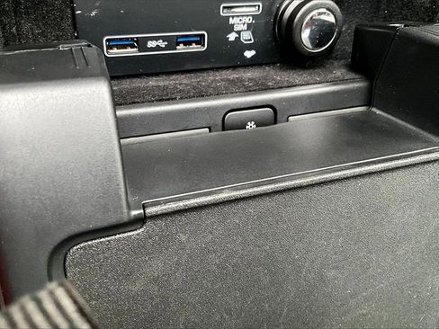 Used 2019 Land Rover Range Rover Sport HST image 16