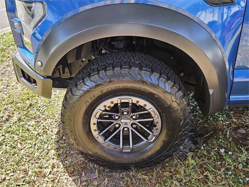 Used 2020 Ford F150 Raptor w/ Equipment Group 802A Luxury image 15
