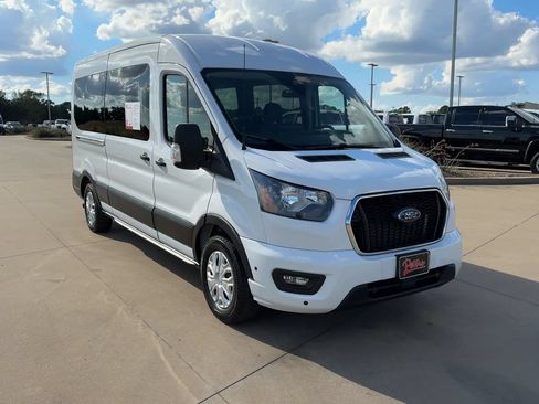 Used 2025 Ford Transit 350 XLT RWD image 3
