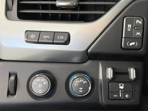 Used 2019 Chevrolet Tahoe Premier AWD/4WD image 24