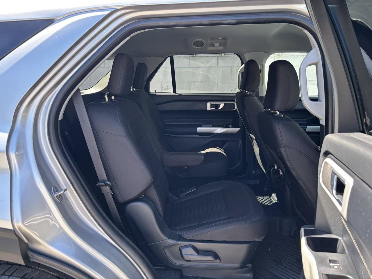 Used 2021 Ford Explorer XLT AWD/4WD image 19