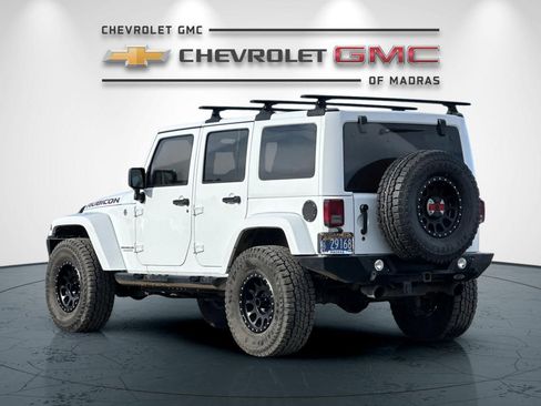 Used 2017 Jeep Wrangler Unlimited Rubicon w/ Connectivity Group image 5