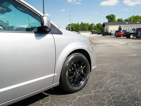 Used 2019 Dodge Grand Caravan GT FWD image 17