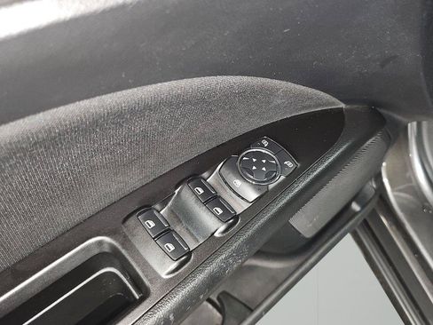 Used 2017 Ford Fusion SE w/ Fusion SE Technology Package FWD image 24