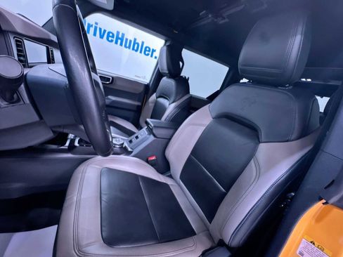 Used 2022 Ford Bronco Wildtrak image 14