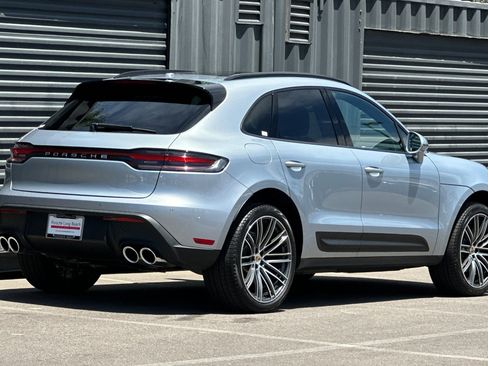 Used 2026 Porsche Macan AWD/4WD image 8