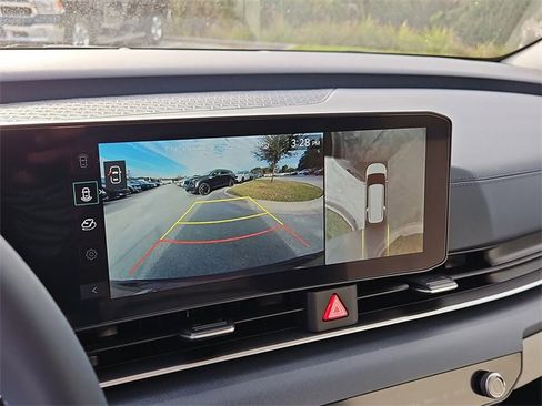 New 2026 Kia Carnival SX image 23