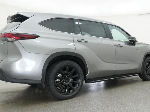 New 2026 Toyota Highlander XLE AWD/4WD image 22
